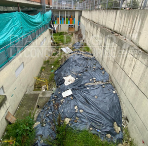 Lee más sobre el artículo 1.400 ESTUDIANTES SIGUEN ESPERANDO LA RAMPA PARA ACCEDER A LA CANCHA DEL COLEGIO LA CANDELARIA, OBRA DE CASI $1.500 MILLONES NO LLEGA NI AL 3% DE EJECUCIÓN: DIANA DIAGO DENUNCIA GRAVE RETRASO