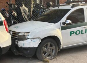 Lee más sobre el artículo MÁS DE 580 VEHÍCULOS DE LA SECRETARÍA DE SEGURIDAD ESTÁN FUERA DE OPERACIÓN MIENTRAS BOGOTÁ ENFRENTA UNA CRISIS DE SEGURIDAD